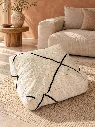 Diyara Artisanat Pouf en laine et coton écru à lignes noires 1.webp