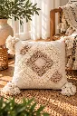 Diyara Artisanat Housse de coussin écrue à motif losange tufté beige 3.webp