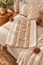 Diyara Artisanat Housse de coussin écrue à motifs berbères beige 4.webp