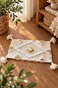 Diyara Artisanat Housse de coussin berbère tuftée beige et blanc - Modèle 1 - 1.webp