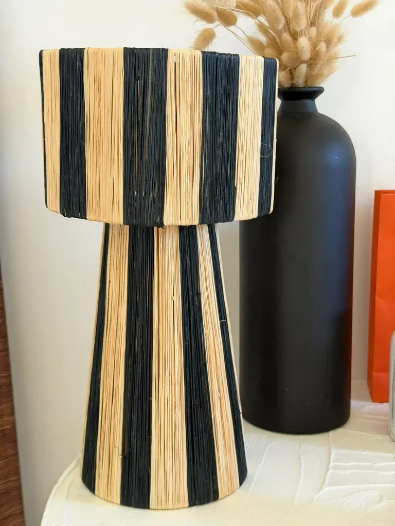 Diyara Artisanat Abat Jour Moyen Modèle Noir.webp