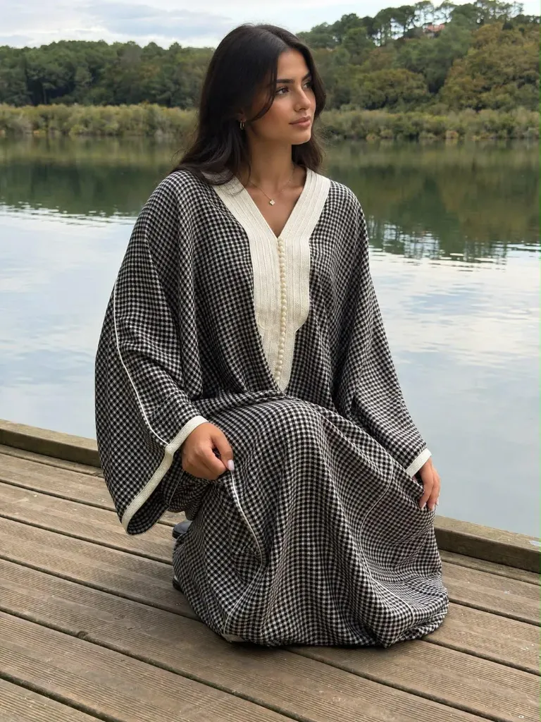 Diyara Artisanat Jellabas Safiya 1.webp