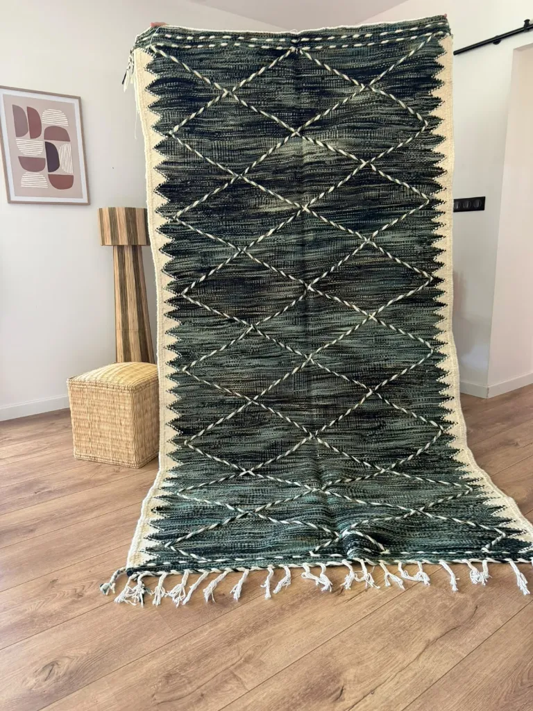 Diyara Artisanat Grand Tapis Berbère - Forêt Émeraude 3.webp