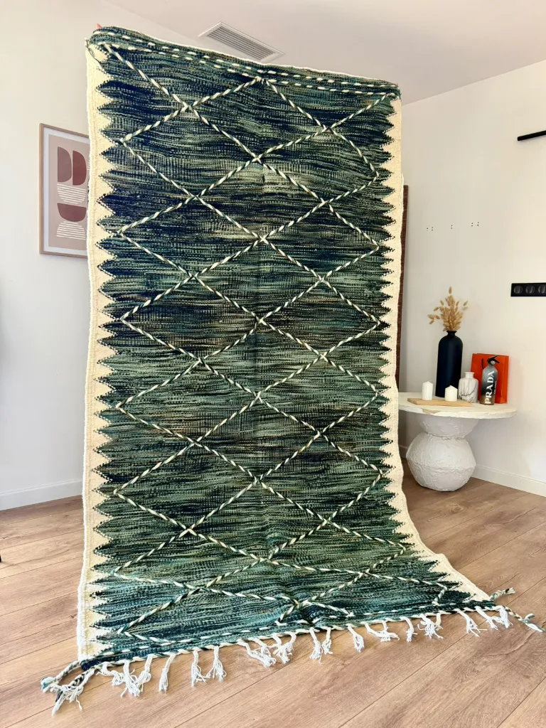 Diyara Artisanat Grand Tapis Berbère - Forêt Émeraude.webp